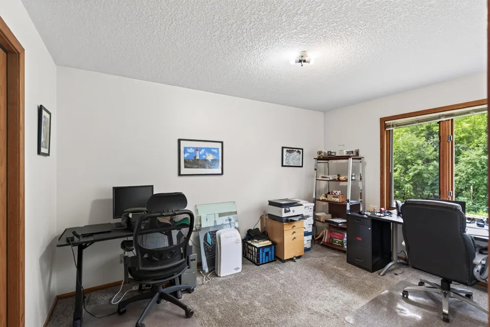 5595 Wedgewood Drive Shorewood, MN 55331
