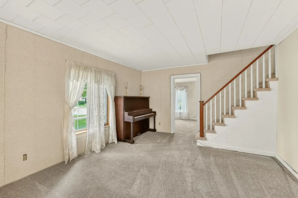 309 E Main Street Dodge Center, MN 55927