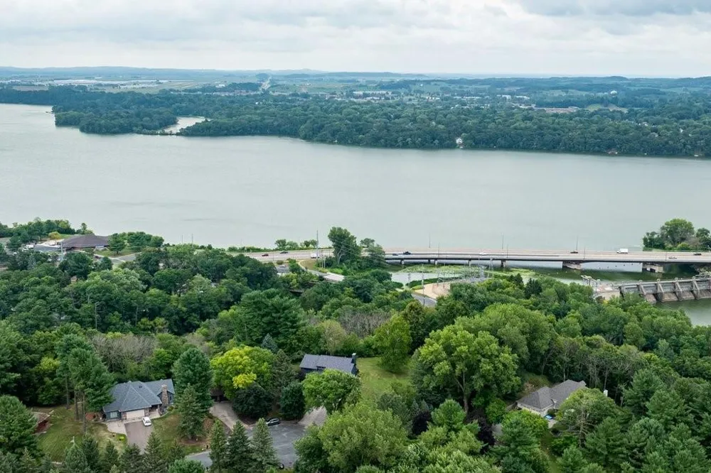 503 Grandview Heights Court Menomonie, WI 54751