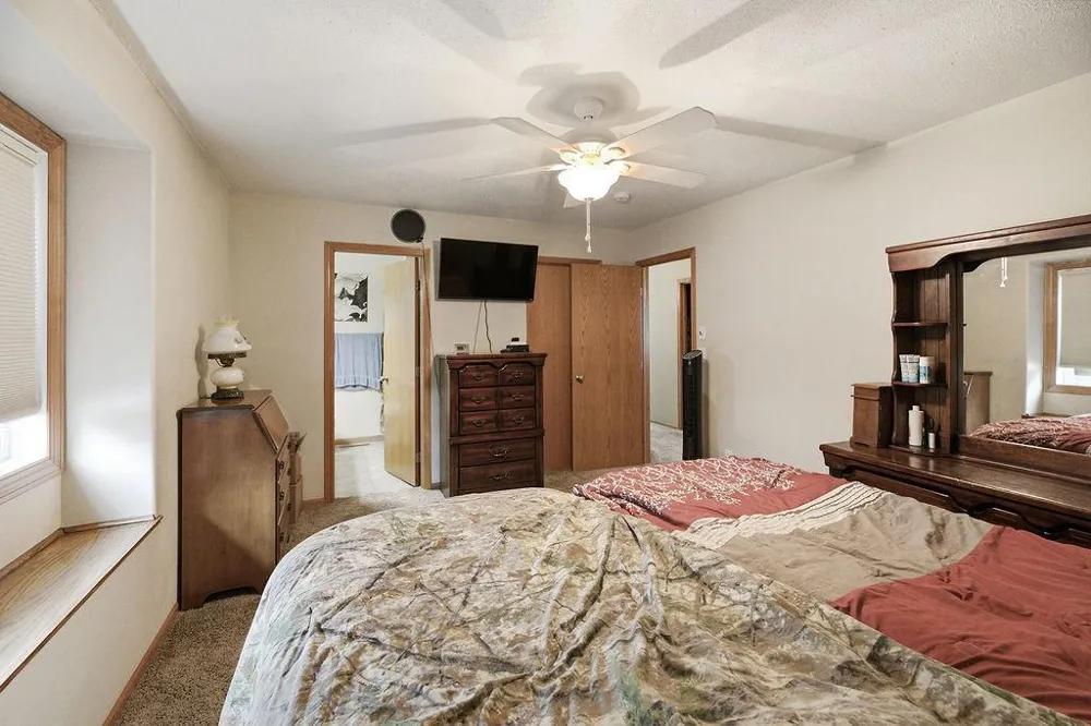 1502 Baywood Drive West Fargo, ND 58078