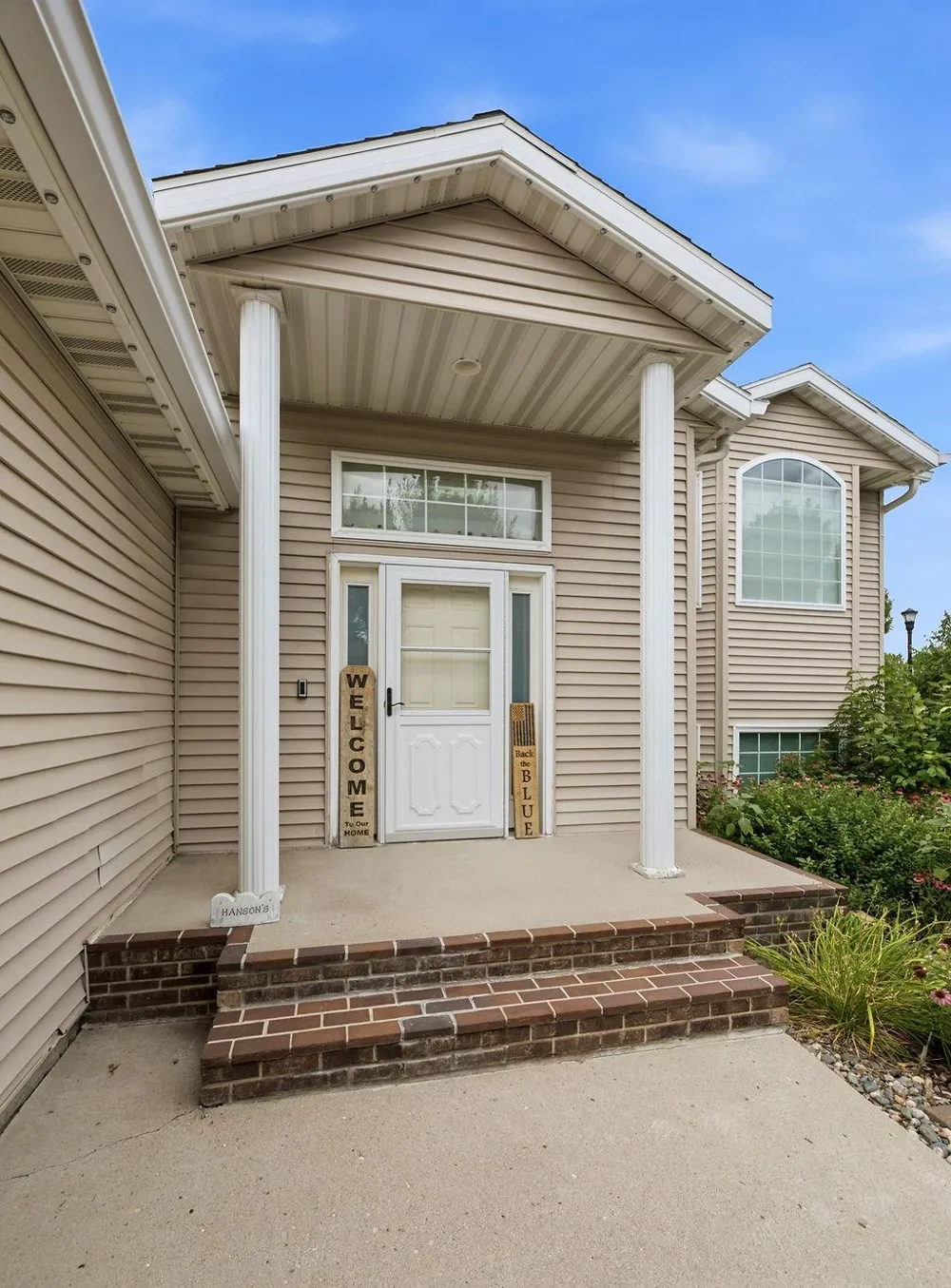 1502 Baywood Drive West Fargo, ND 58078