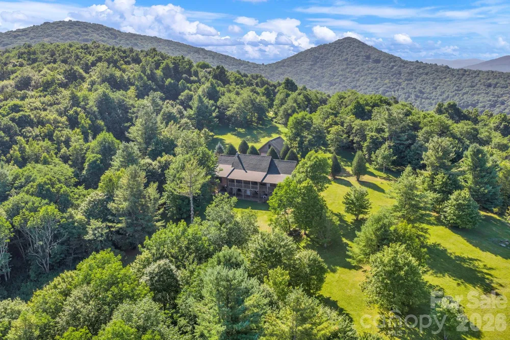 525 Schoolhouse Ridge Boone, NC 28607