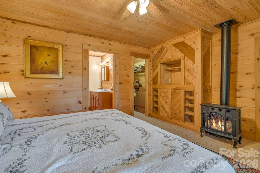 525 Schoolhouse Ridge Boone, NC 28607