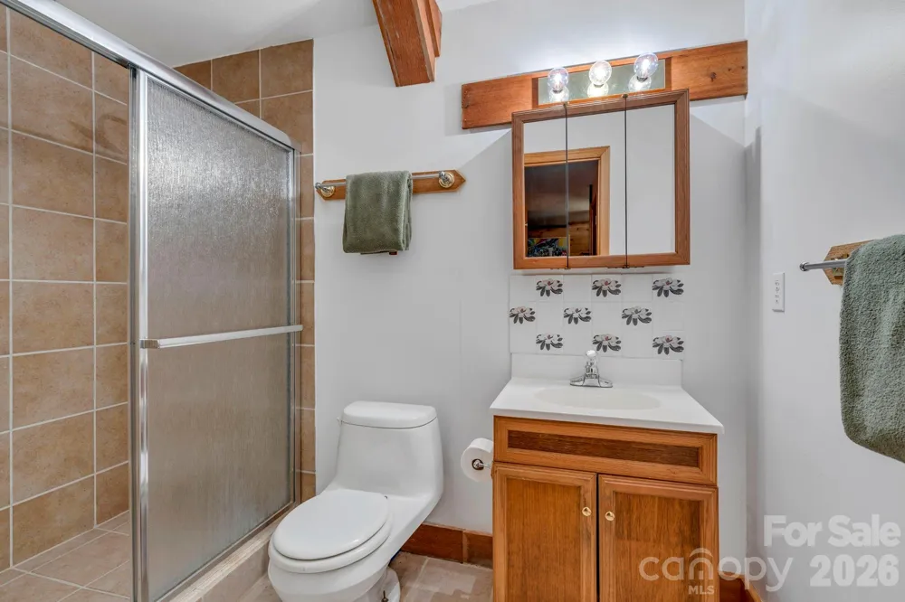 525 Schoolhouse Ridge Boone, NC 28607
