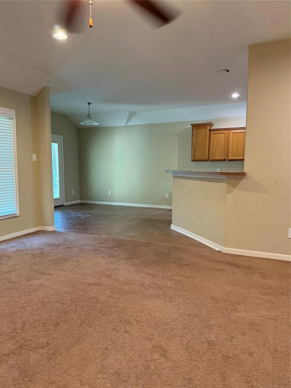 69 Hill Avenue Shepherd, TX 77371