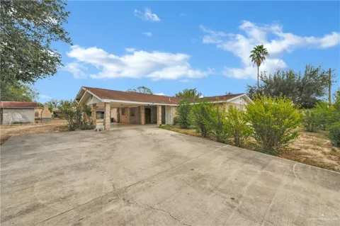 18 Bellas Lane