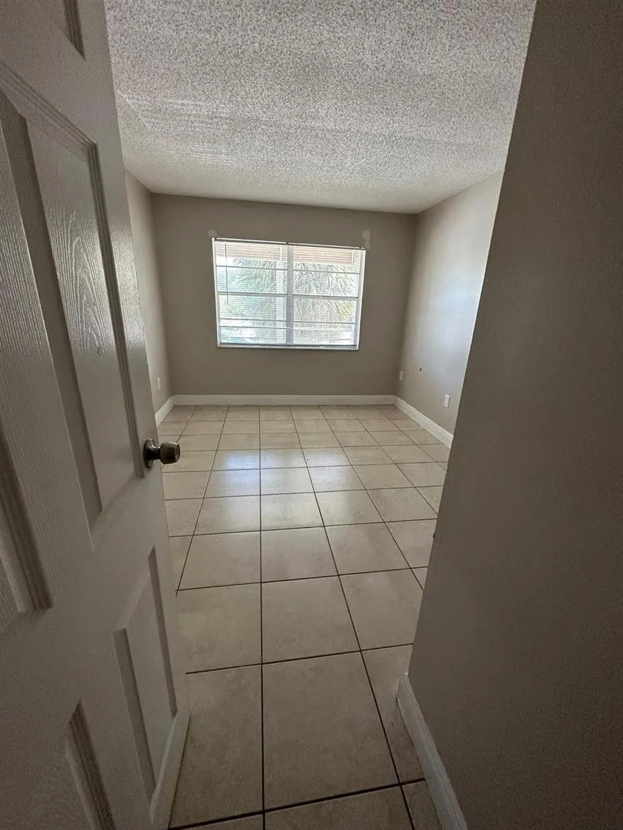 4324 NW 9TH AVENUE #6-2D Deerfield Beach, FL 33064