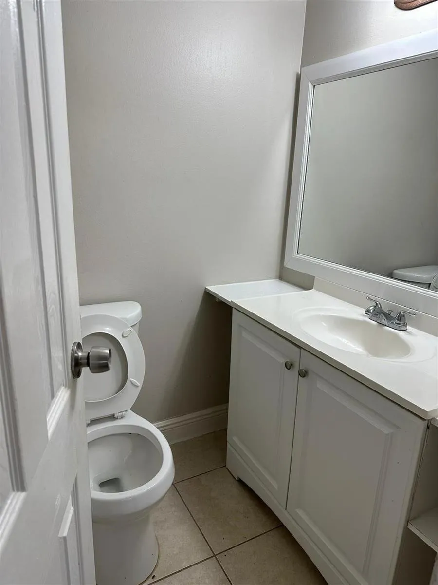 4324 NW 9TH AVENUE #6-2D Deerfield Beach, FL 33064