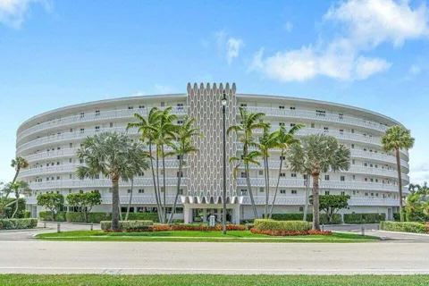 2505 S OCEAN BOULEVARD #303
