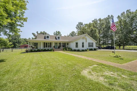 1725 WOODS RD