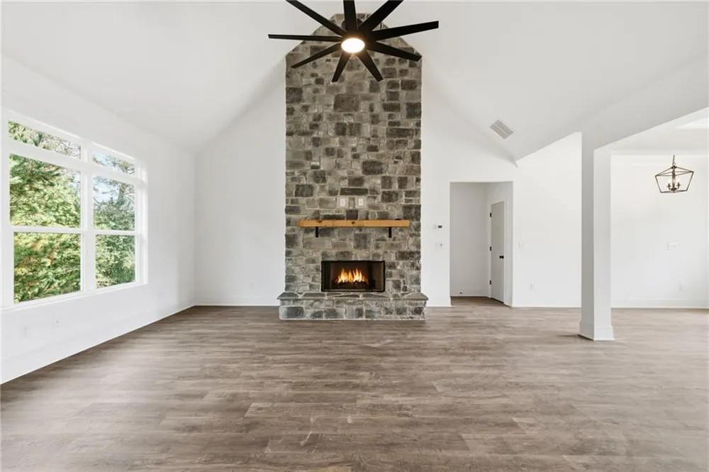 104 Bob White Drive Calhoun, GA 30701