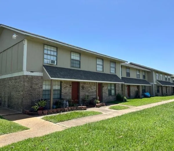 801 Avenue M #24 Bay City, TX 77414