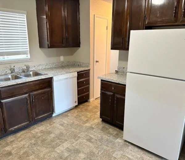 801 Avenue M #24 Bay City, TX 77414