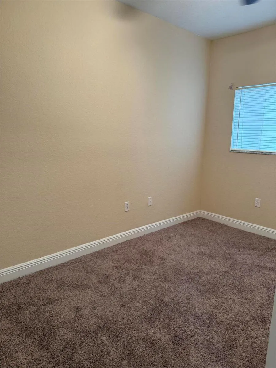 4723 LUCERNE LAKES BOULEVARD E #633 Lake Worth, FL 33467
