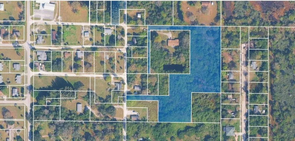 8624 63RD AVENUE Vero Beach, FL 32967