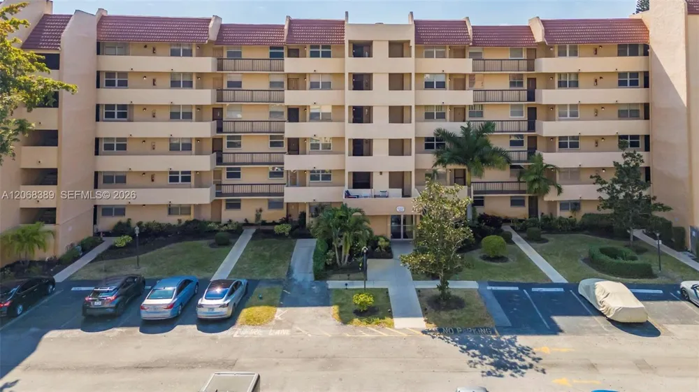 3671 Environ Blvd #368 Lauderhill, FL 33319