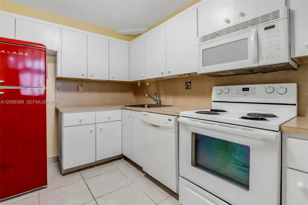 3671 Environ Blvd #368 Lauderhill, FL 33319