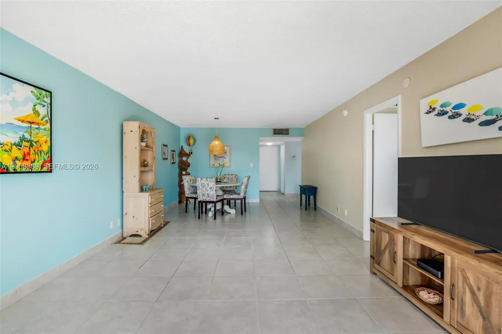 3671 Environ Blvd #368 Lauderhill, FL 33319