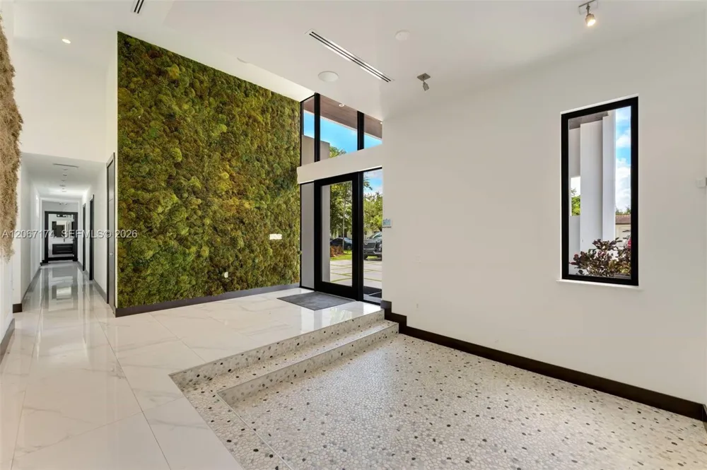 15315 SW 84th Avenue Palmetto Bay, FL 33157