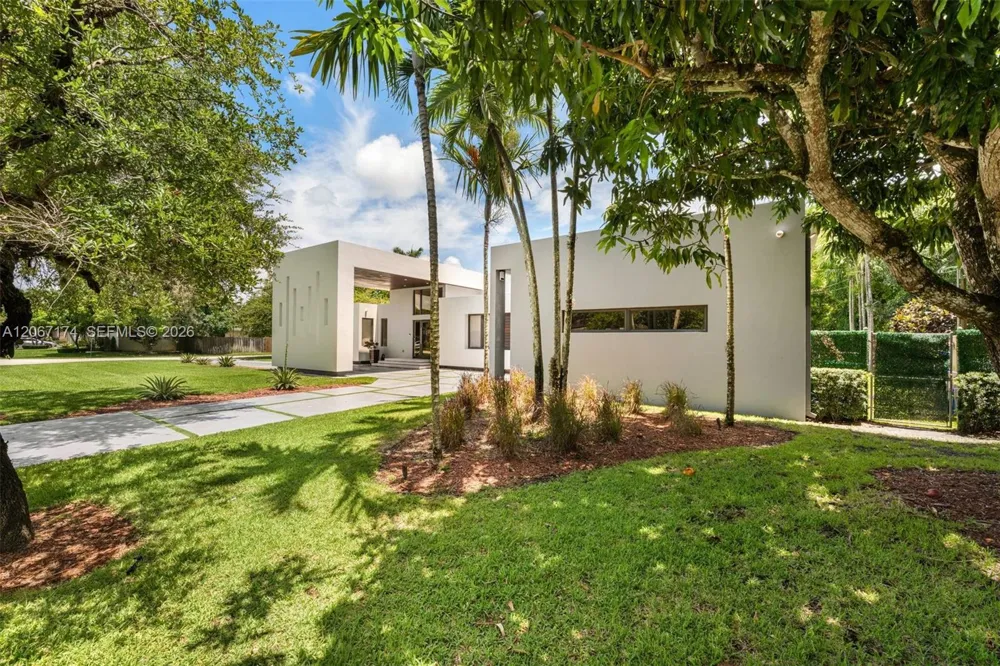 15315 SW 84th Avenue Palmetto Bay, FL 33157