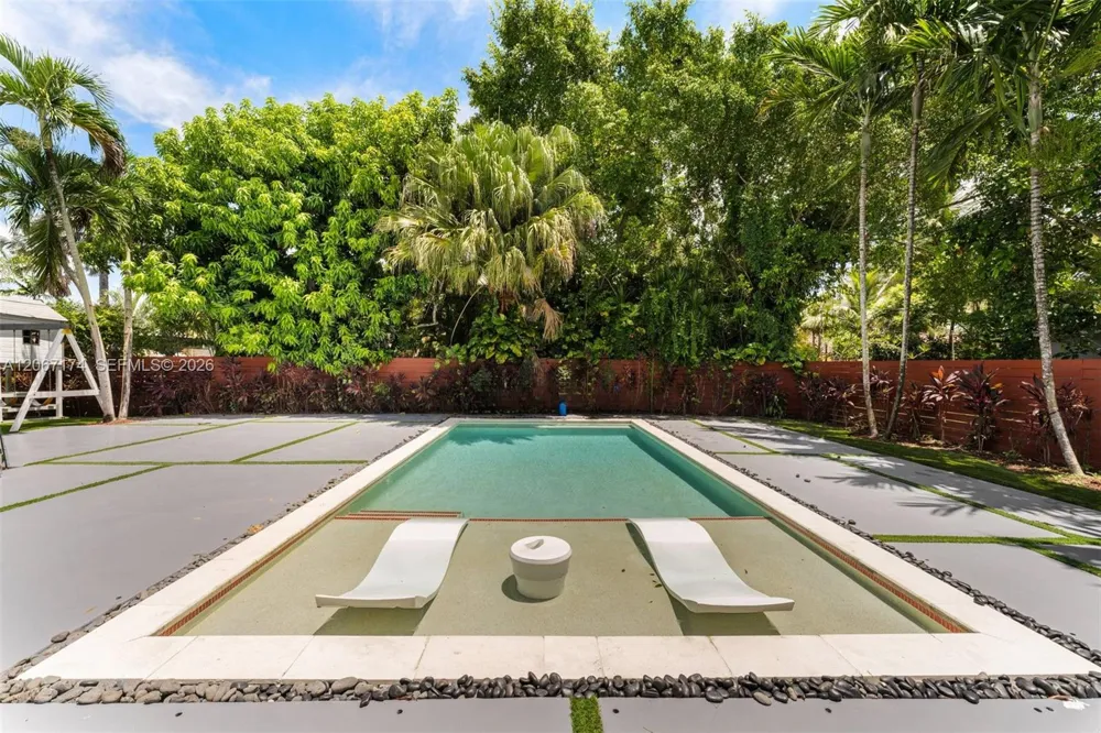 15315 SW 84th Avenue Palmetto Bay, FL 33157