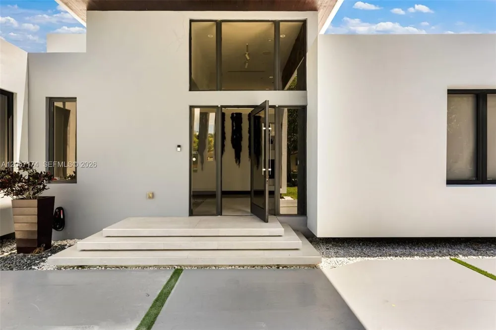 15315 SW 84th Avenue Palmetto Bay, FL 33157