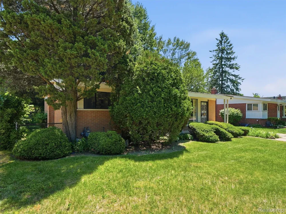 19178 Beaverland Street Detroit City, MI 48219