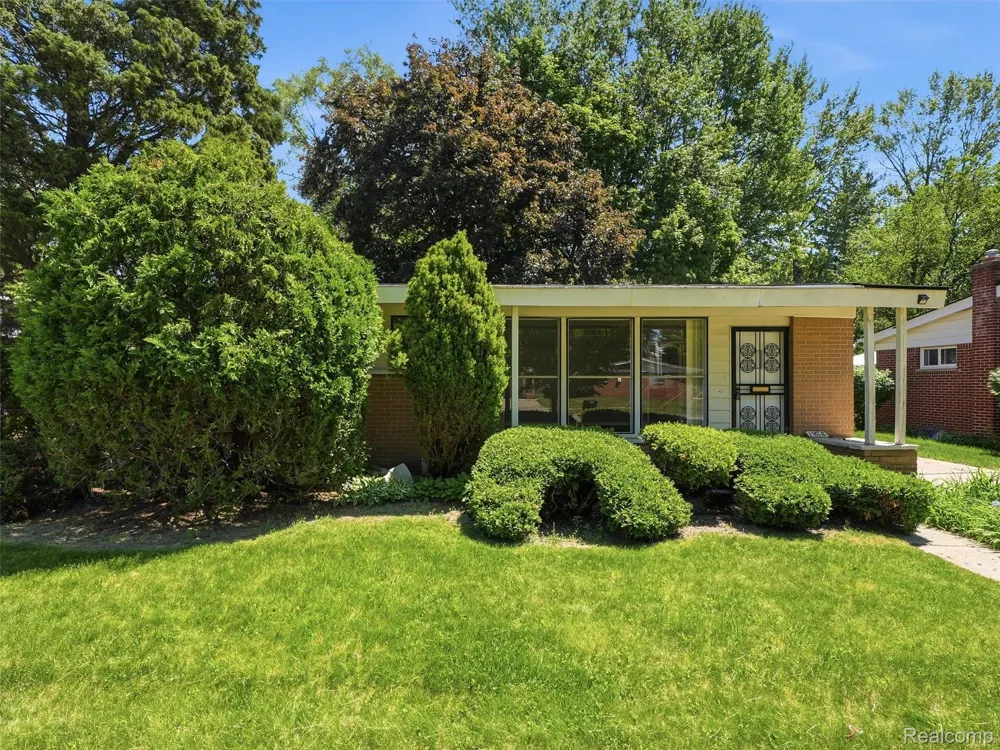 19178 Beaverland Street Detroit City, MI 48219