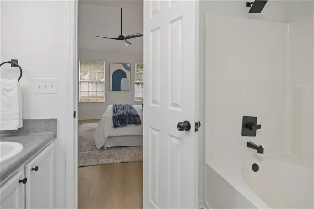 4033 Ravenwood Court Union City, GA 30291