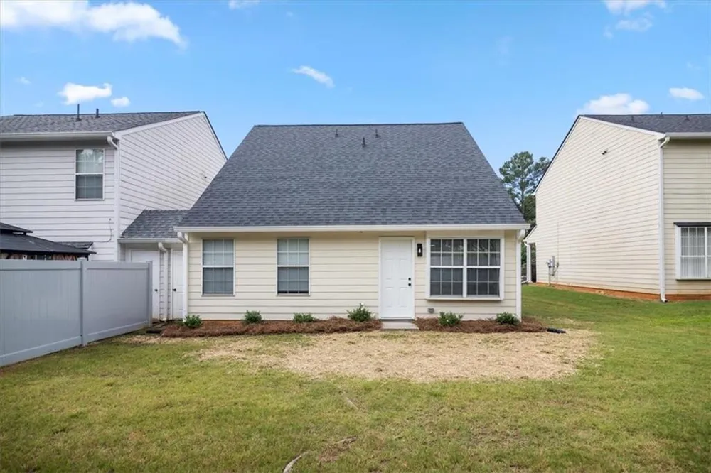 4033 Ravenwood Court Union City, GA 30291