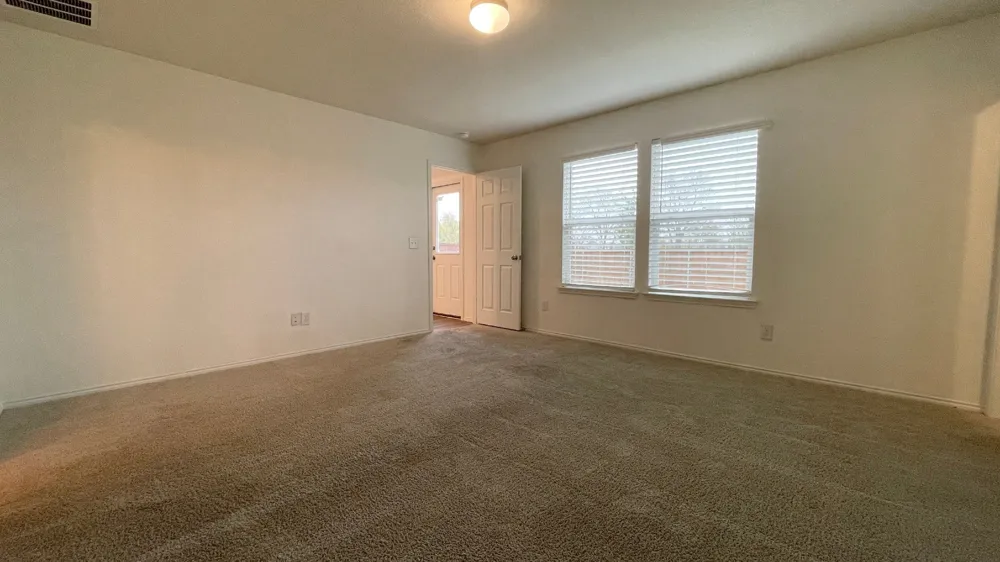 1315 Binfield Drive Forney, TX 75126