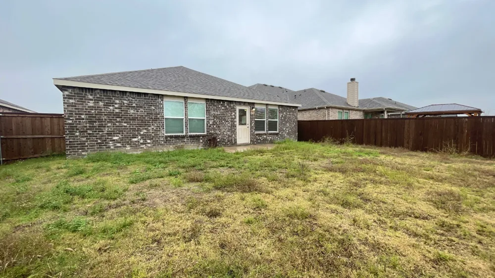 1315 Binfield Drive Forney, TX 75126
