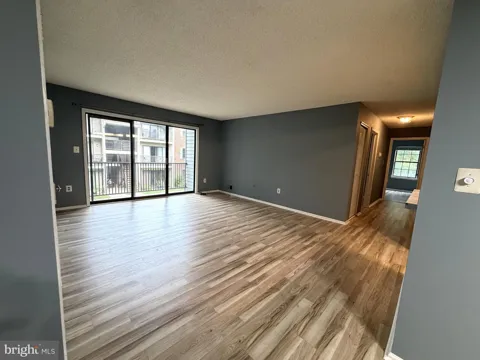 8 JOYNER COURT