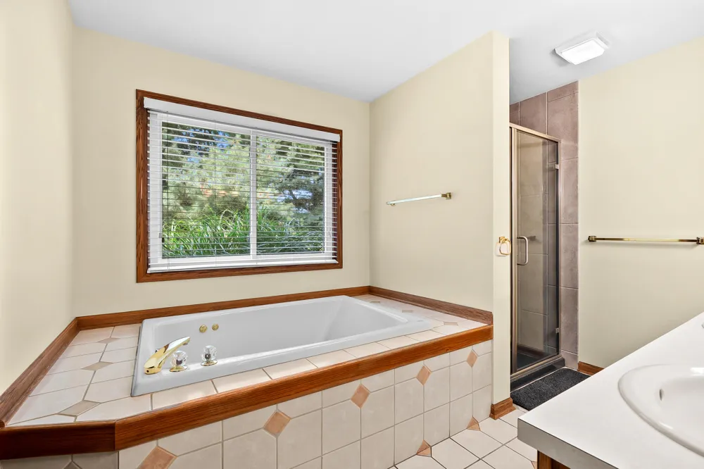 5105 Stone Oak Lane Richland, MI 49083