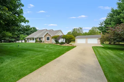 5105 Stone Oak Lane