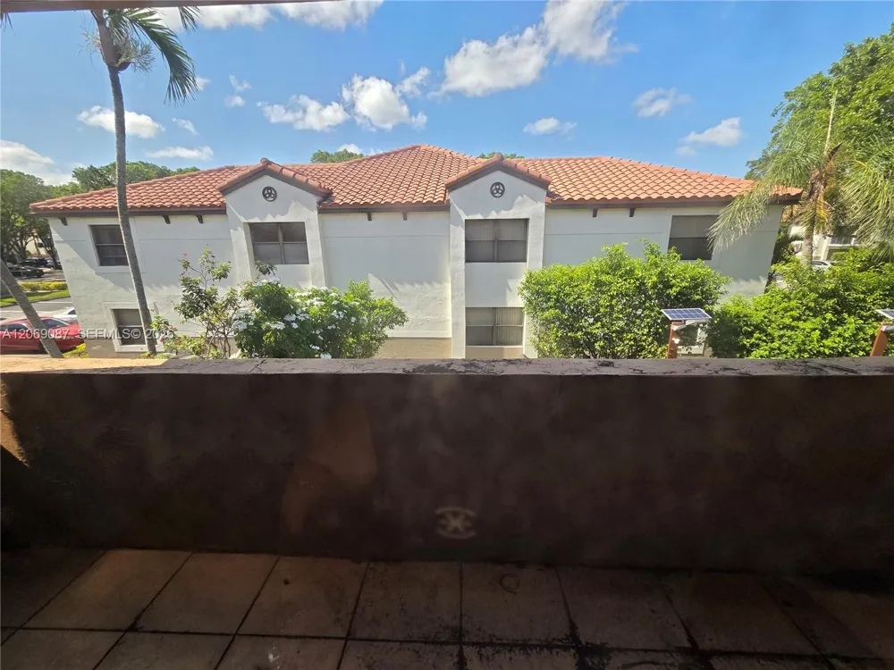 12025 S Las Palmas Dr #12025 Pembroke Pines, FL 33025