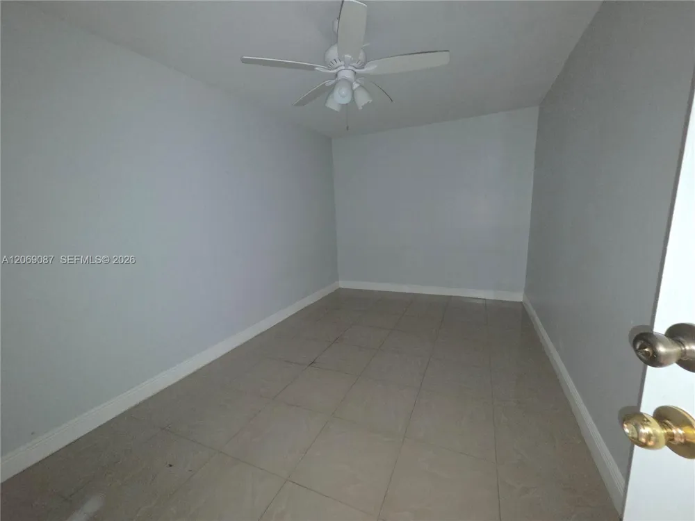 12025 S Las Palmas Dr #12025 Pembroke Pines, FL 33025
