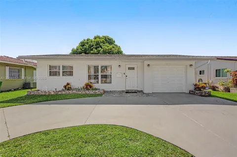 6001 NW 66th Ter