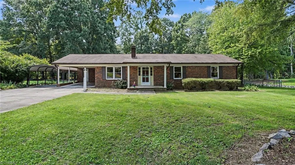 132 Cedarwood Drive Eden, NC 27288