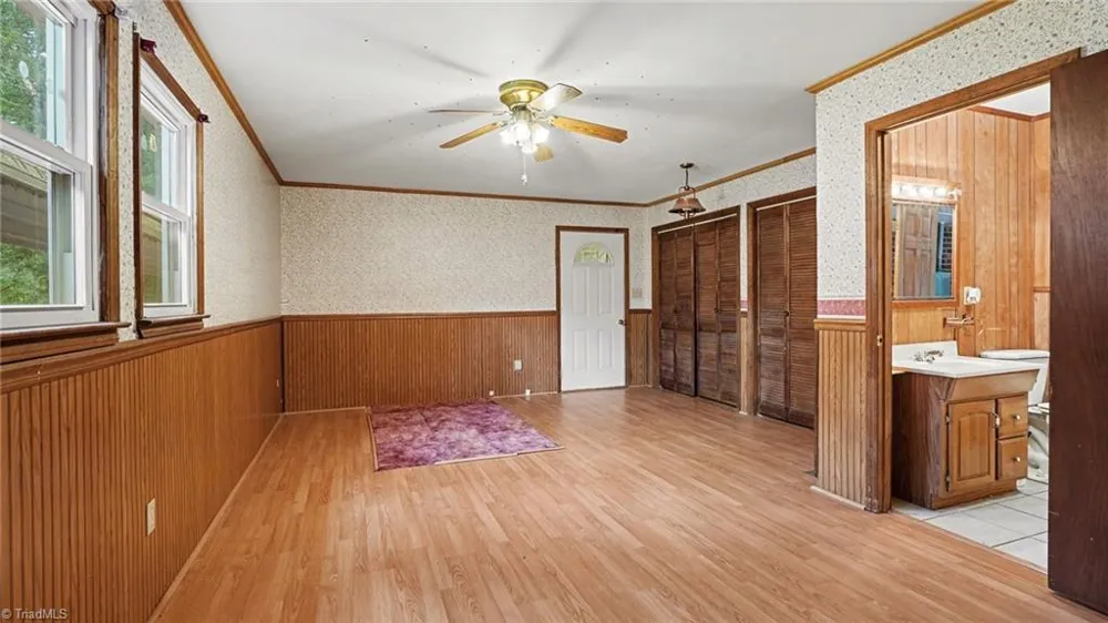 132 Cedarwood Drive Eden, NC 27288