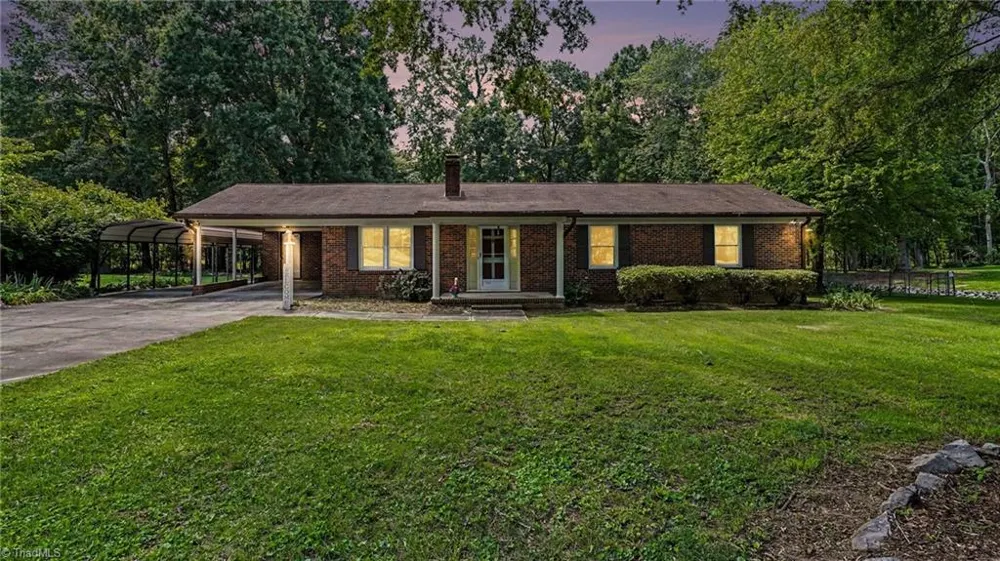 132 Cedarwood Drive Eden, NC 27288