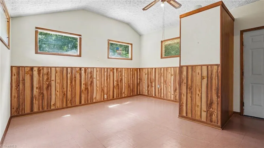 132 Cedarwood Drive Eden, NC 27288