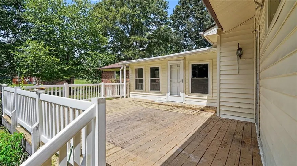132 Cedarwood Drive Eden, NC 27288