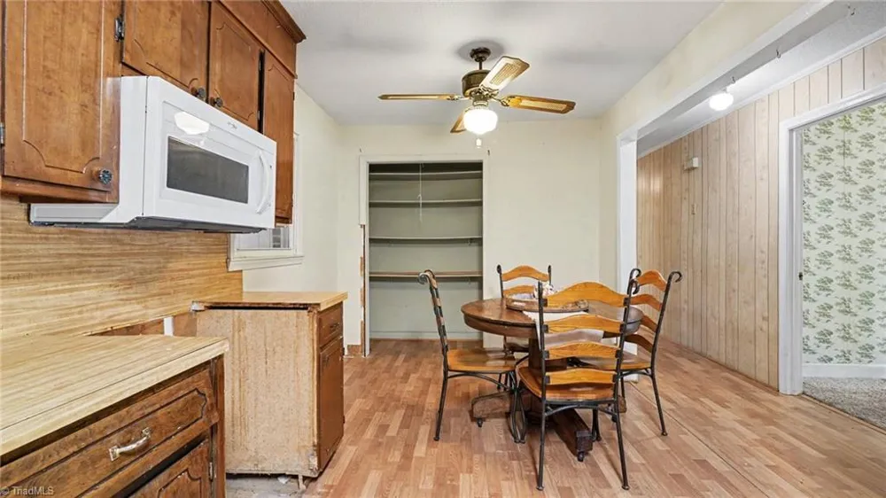 132 Cedarwood Drive Eden, NC 27288