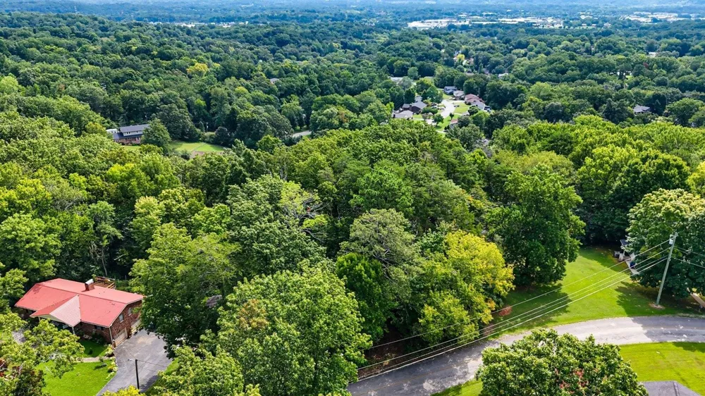 5064 Hunter Trail Hixson, TN 37343