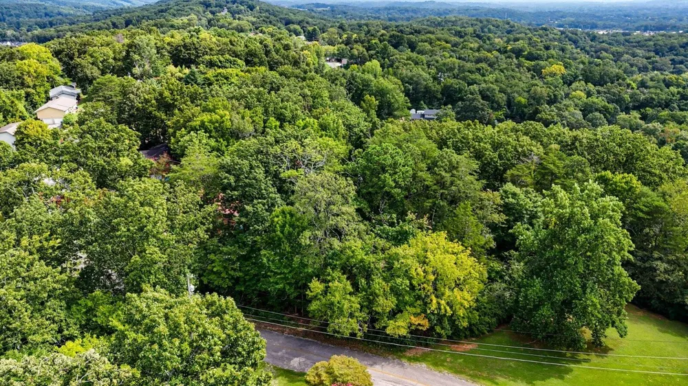 5064 Hunter Trail Hixson, TN 37343