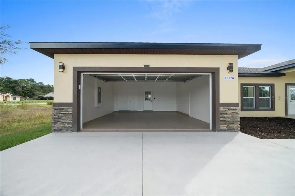 13074 SW 104 Dunnellon, FL 34432