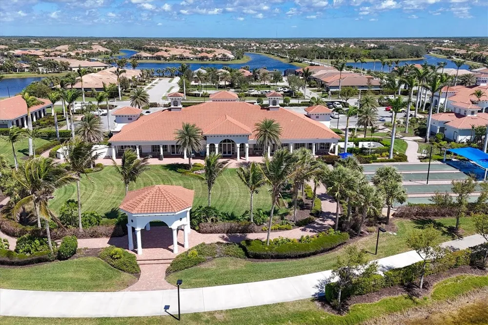 19010 MANGIERI STREET Venice, FL 34293