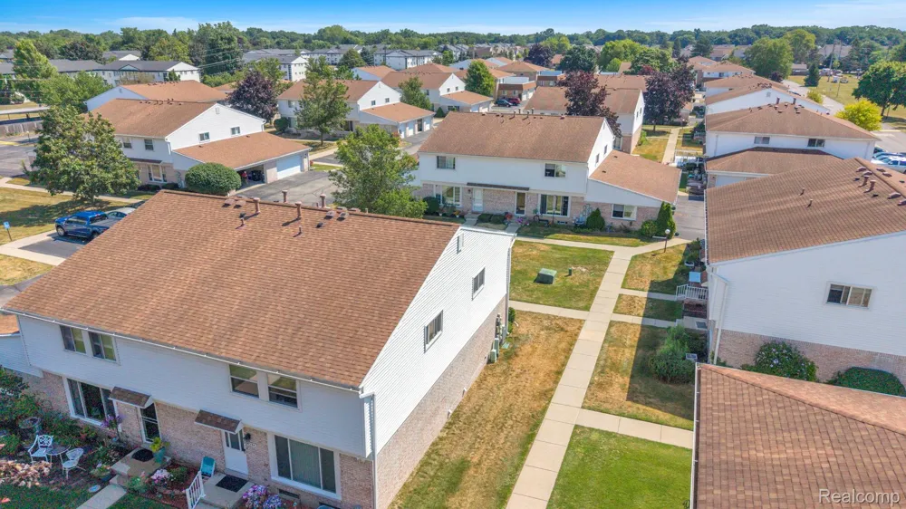 37742 Colonial Drive Westland City, MI 48185