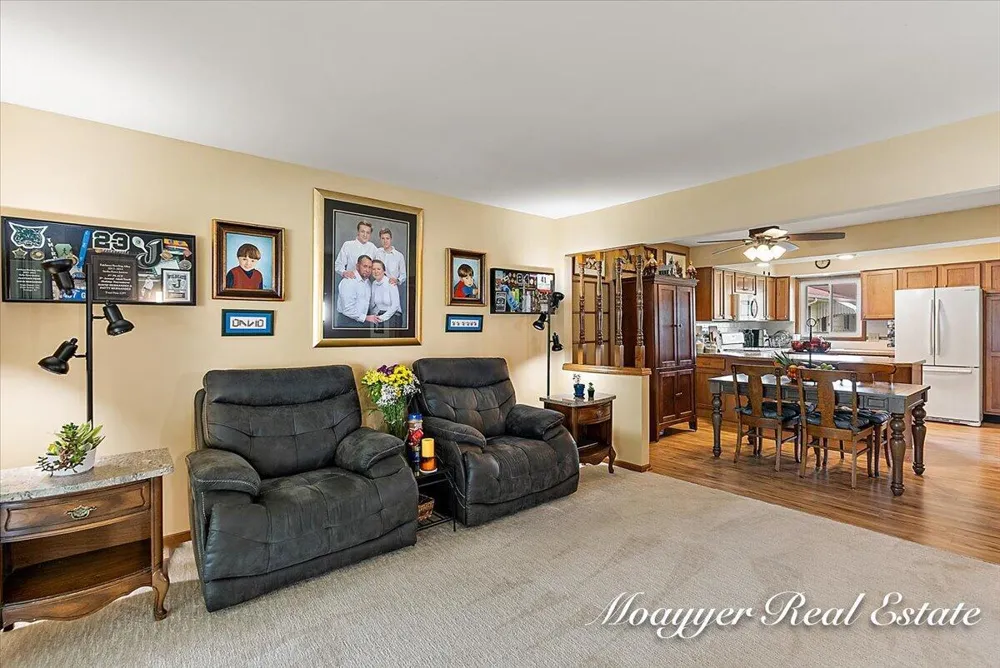 5895 Leisure South Drive SE Kentwood City, MI 49548